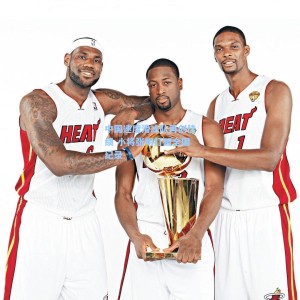 爱游戏app下载：中国速度滑冰队再创佳绩 小将张明打破全国纪录